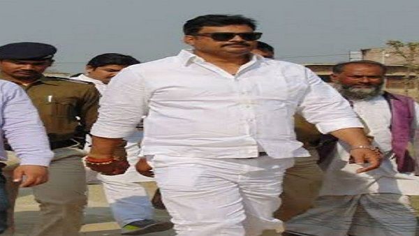 बाहुबली राजन तिवारी गिरफ्तार,जानिए कैसे चढ़ा पुलिस के हत्थे