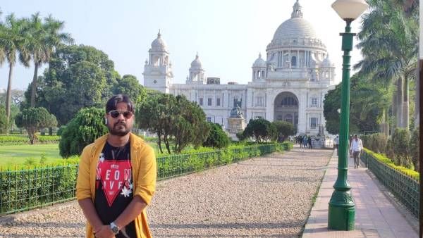 बिहार: सुर्खियों में छाये अररिया के युवक सरफराज आलम, इस वजह से ग्रामीण कर रहे तारीफ