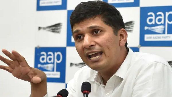 CM केजरीवाल की बैठक में AAP के कितने विधायक पहुंचे, सौरभ भारद्वाज ने किया खुलासा