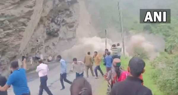 VIDEO : हिमाचल में प्राकृतिक आपदा, चंबा में बादल फटा, किन्नौर में Landslide, एक की मौत