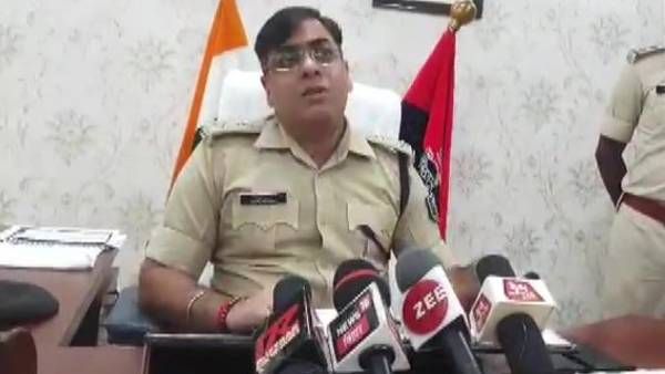 बिहार: बांका में फ़र्ज़ी थाना संचालित करने वाला मास्टरमाइंड भोला यादव अपनी सहयोगी के साथ गिरफ़्तार