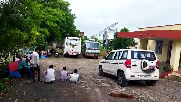उदयपुर में डबल मर्डर : पड़ोसी सनकी युवक ने कुल्हाड़ी से हमला कर मां बेटे की जान ली