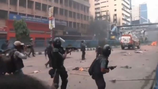 आर्थिक संकट में फंसा भारत का एक और खास दोस्त, हजारों लोग कर रहे हिंसक प्रदर्शन, लुभाने पहुंचा चीन