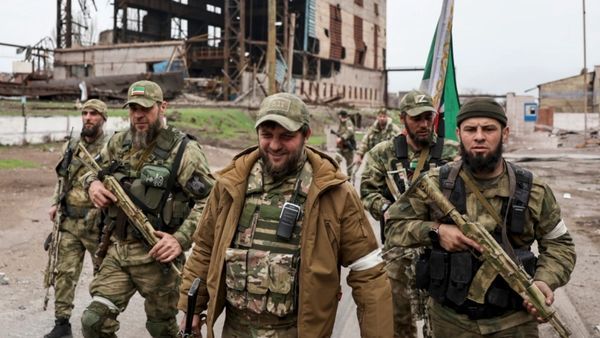 उज्बेकिस्तान के नागरिकों ने रूस-यूक्रेन जंग में शामिल होने का बना लिया मन, टेंशन में आई सरकार