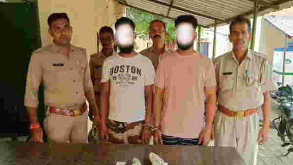 पिज्जा डिलीवर बॉय ने फटा नोट लेने से किया इनकार तो मार दी गोली, दोनों आरोपी अरेस्ट