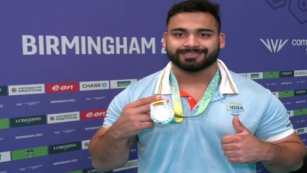 मेडल जीतने के बाद अब प्रेमिका के घरवालों से शादी की बात करेंगे विकास ठाकुर, बड़ी दिलचस्प है लव स्टोरी