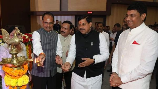 पार्टी कहेगी तो दरी बिछाने का काम भी करूंगा, पार्टी बोलेगी गांव में रहो तो गांव में रहूंगा : CM शिवराज