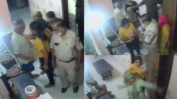 दिल्ली पुलिस की महिला कांस्टेबल ने बुजुर्ग ससुर पर की थप्पड़ों की बरसात, पिटाई का VIDEO VIRAL