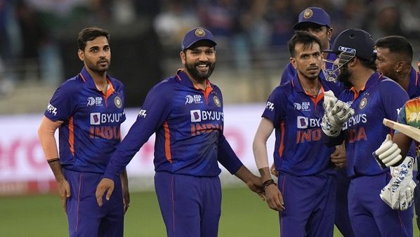 टीम इंडिया में वापस आ रहे हैं दो बड़े खिलाड़ी, अब एक स्पिनर, एक पेसर को देनी होगी कुर्बानी