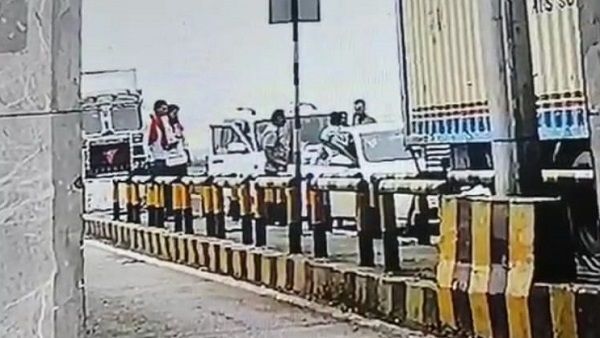 Sagar: चांदी तस्करी मामले में साइबर सेल की भूमिका भी संदिग्ध, गृहमंत्री ने दिए जांच के निर्देश