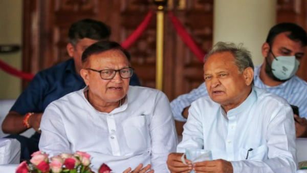 कांग्रेस अध्यक्ष पद की रेस से बाहर हुए अशोक गहलोत! राजस्थान में चल रहे सियासी ड्रामे से खफा है हाईकमान