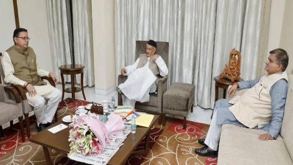 दो दिन तक दिल्ली में बैठकों के बाद CM धामी लौटे दून, महाराष्ट्र सदन में हुई मंत्रणा सबसे ज्यादा चर्चा का विषय