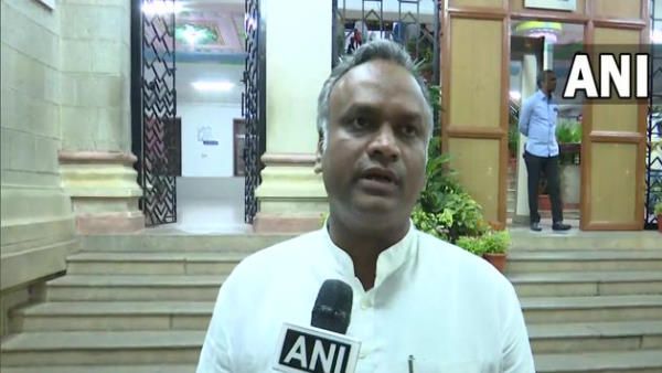 कर्नाटक विधान परिषद में पास हुआ धर्मांतरण विरोधी विधेयक, कांग्रेस ने किया वॉकआउट