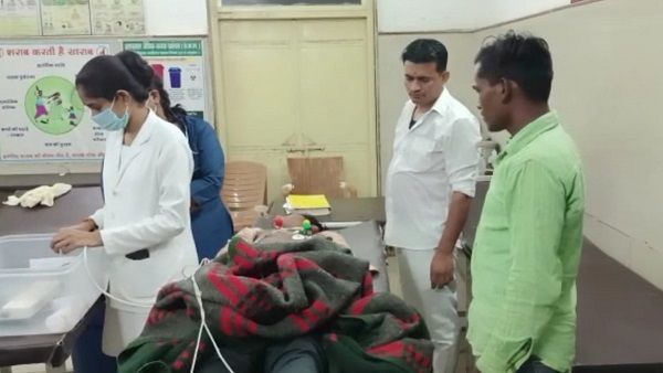 MP: बीच रास्ते में एंबुलेंस की ऑक्सीजन खत्म, मरीज ने तड़प-तड़पकर दम तोड़ा