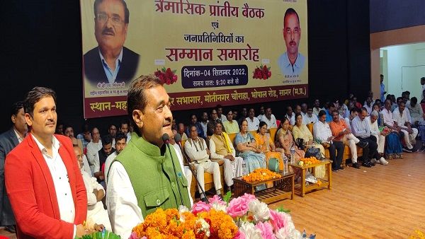 महिलाओं को घूंघट से मुक्ति दिलाना चाहता है कुर्मी समाज, दहेज और मृत्युभोज प्रथा बंद करने पर जोर
