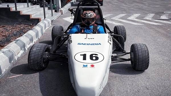 आपने नहीं देखी होगी एक करोड़ की ये कार, 10 सेकण्ड में हो जाती हैं 120 किमी रफ़्तार ...