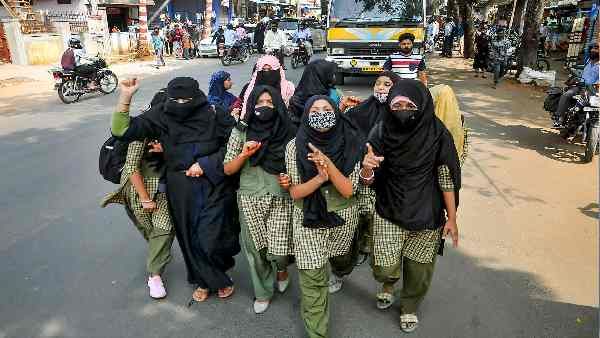 हिजाब विवाद: SC में जोरदार बहस, हिंदू महिलाओं का भी आया जिक्र, किसने क्या कहा ? जानिए