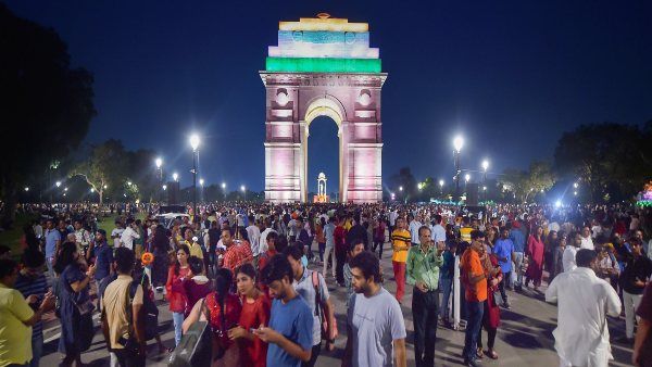 India Gate: 'कर्तव्य पथ' पर अब हर कोई नहीं बेच सकेगा आइसक्रीम और पानी, NDMC ने लागू किए नए नियम