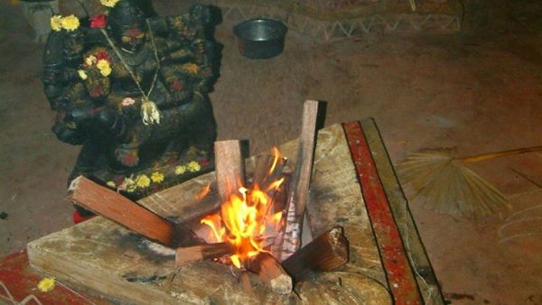 Havan Mudras: मुद्राओं के प्रयोग बिना व्यर्थ हो जाता है हवन
