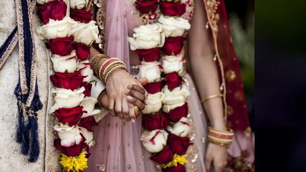 अनोखा इश्क : किन्नर को दिल दे बैठा शादीशुदा युवक, पत्नी ने करवा दी शादी, कहा - एक ही छत के नीचे रहेंगे