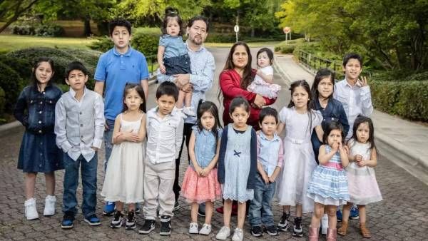 16 बच्चों के बाद अब 17वें के लिए प्रेग्नेंट हुई महिला, 14 सालों से लगातार हो रही गर्भवती, बताई अपनी अजीब इच्छा