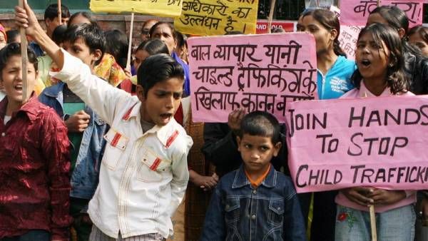 भारत में हर दिन बच्चों के खिलाफ 409 अपराध