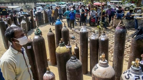 Medical Oxygen की कमी न होने दें राज्य सरकारें : केंद्र ने लिखा पत्र