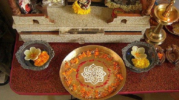  Navratri 2022: क्यों आवश्यक है कुलदेवी पूजन? दोनों नवरात्रियों में क्यों होती है कुलदेवी की पूजा?