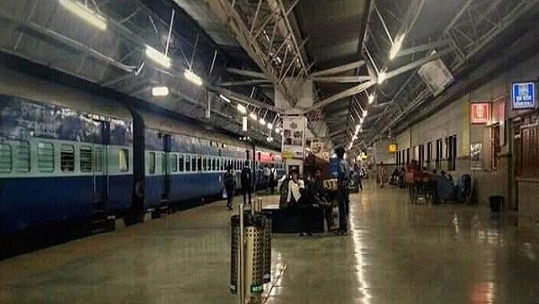 MP: कटनी-बीना रेलखंड के बीच 7 ट्रेन रद्द, 5 ट्रेनों के मार्ग बदले