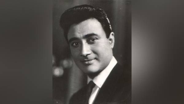 सदाबहार देव आनंद : हर फिक्र को धुएं में उड़ाया ! लड़कियां ऐसी दीवानी हुईं कि कोर्ट ने बैन किया 'काला कोट' !