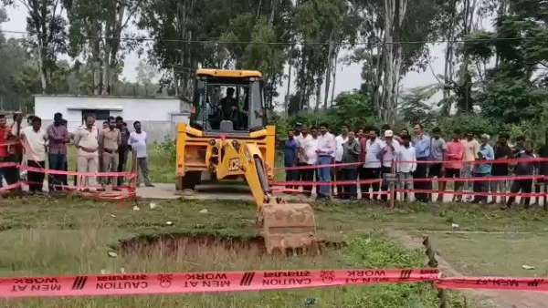 Chhattisgarh के इस जिले में धंसने लगी जमीन, दहशत में ग्रामीण, खाली कराया गया पूरा इलाका