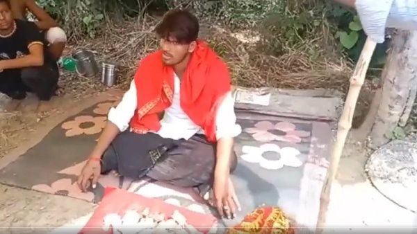 गांव के लड़के ने 165 रुपए में Online मंगवाई मूर्तियां, खेत से निकली बताकर 2 दिन में चढ़ावे से कमाए 35 हजार