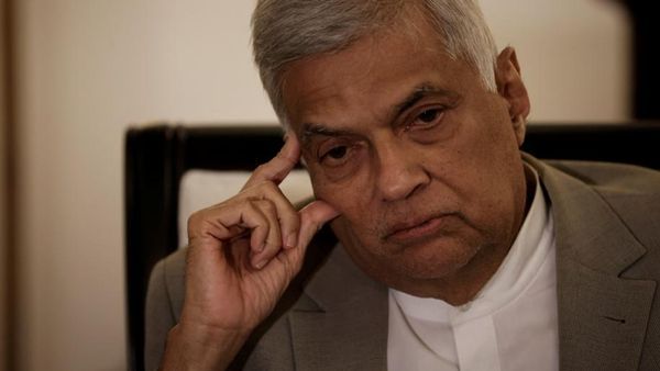श्रीलंका में 9 साल बाद महंगी हुई बिजली तो भड़के बौद्ध भिक्षु, पुजारी और नन, कहा- जनता न भरें बिल