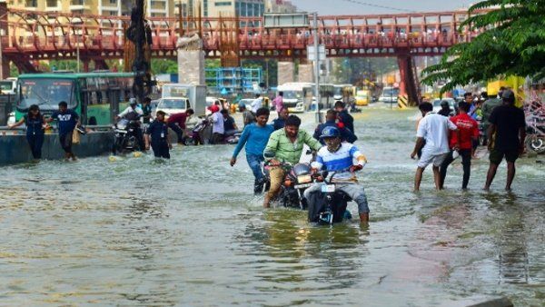 बेंगलुरू:आईटी बीटी मंत्री बोले- बाढ़ प्र‍भावित महादेवपुरा को विकसित करने के लिए आईटी कंपनियां देंगी फंड