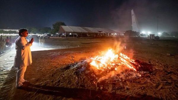 'आज पहली बार लगा, बिन सूरज के उगा सवेरा', मुलायम सिंह के जाने के बाद Akhilesh Yadav की भावुक पोस्ट