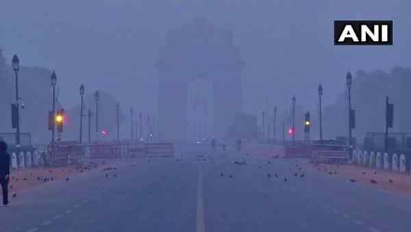 Diwali से पहले दिल्ली-NCR की हवा 'जहरीली' ! AQI लगातार 8वें दिन 'खराब'