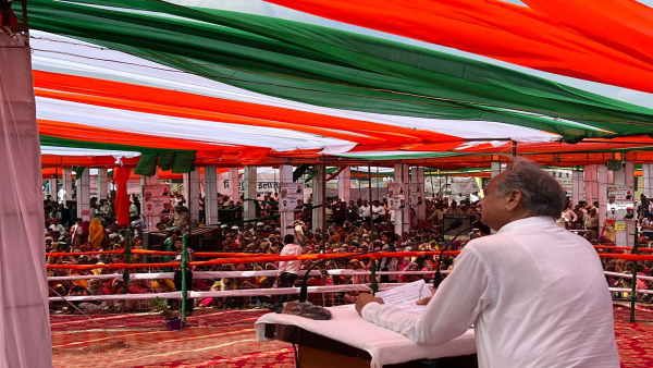 राजस्थान में अशोक गहलोत सरकार से छेड़छाड़ पर कांग्रेस में गुटबाजी, सीएम बदलने के फैसले से खफा है ये नेता