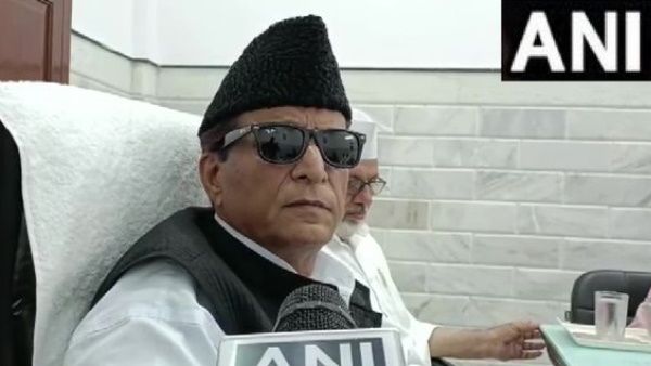 जानिए Azam Khan और उनके परिवार के खिलाफ कुल कितने और कौन से केस दर्ज हैं?