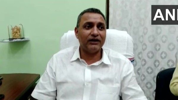 Bihar: महागठबंधन सरकार को एक और बड़ा झटका, कृषि मंत्री सुधाकर सिंह का इस्तीफा