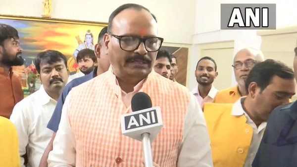 J&K में हुए ग्रेनेड हमले में UP के दो मजदूरों की मौत, डिप्टी सीएम ब्रजेश पाठक ने कहा- करारा जवाब देंगे