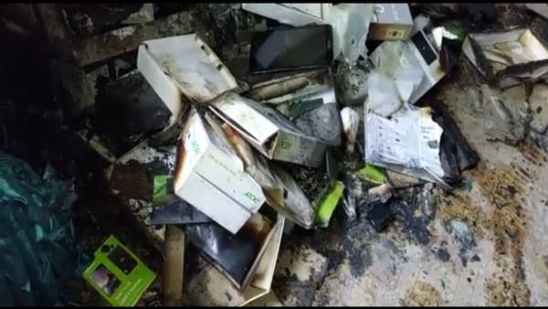 Chhindwara News: आग में 15 लाख के टैबलेट कम्प्यूटर हो गए राख, नवोदय स्कूल के बच्चों को आए थे बंटने