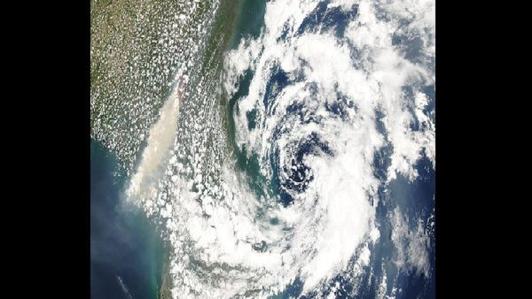 Cyclone Sitrang: क्या होते हैं साइक्लोन? कौन रखता है इनके विचित्र नाम? जानिए सबकुछ