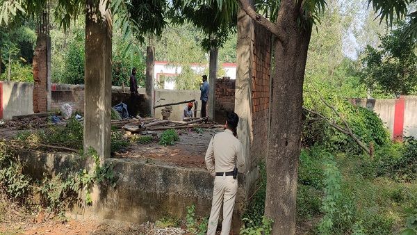 MP: दमोह कलेक्टर के बंगले से दुधारु गाय चोरी, कोतवाली पुलिस और कर्मचारी तलाश में जुटे