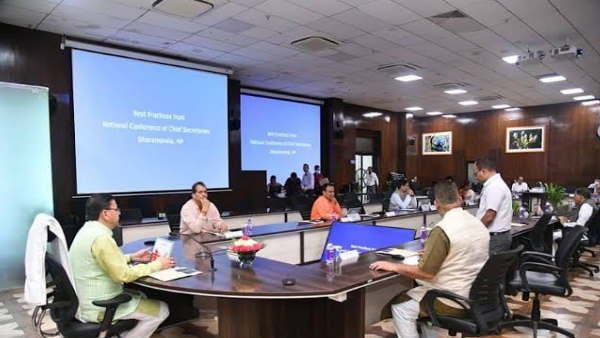 Uttarakhand :धामी सरकार की कैबिनेट बैठक में 24 प्रस्तावों पर मुहर, कर्मचारियों के डीए और बोनस पर ये हुआ निर्णय