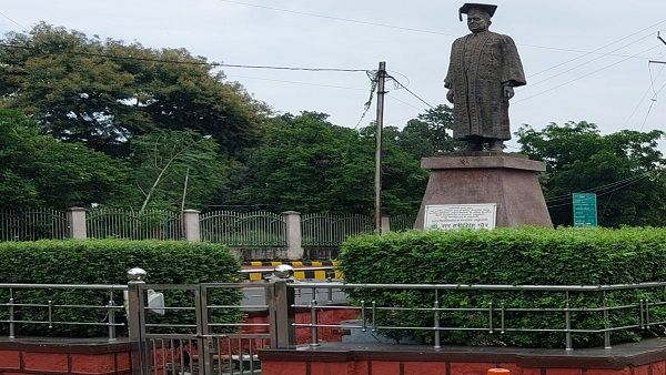 Sagar: पत्रकारिता विभाग के फर्जी असिस्टेंट प्रोफेसर को जेल भेजा, 3 साल की कैद