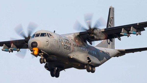 Airbus C295 : टाटा वडोदरा में बनाएगी एयरबस सी-295 विमान, जानें एयरक्राफ्ट की खूबियां