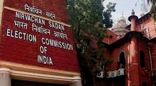 गजब! वोट नहीं डालने वाले कर्मचारियों के नाम दीवार पर लिख दिए जाएंगे, पहली बार गुजरात में कंपनियों का EC से MoU