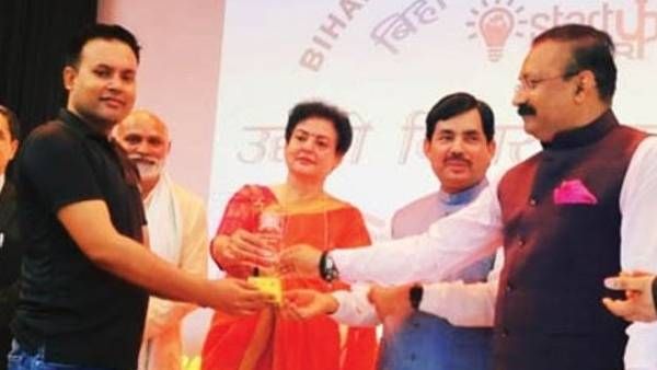 Mobile App: बेरोज़गारी देख कर आया Idea, अब हज़ारों लोगों को रोज़गार दे रहे निर्मल