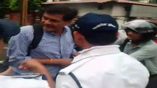 एमपी: मुंह पर फेंके जुर्माने के पैसे तो हो गई पिटाई