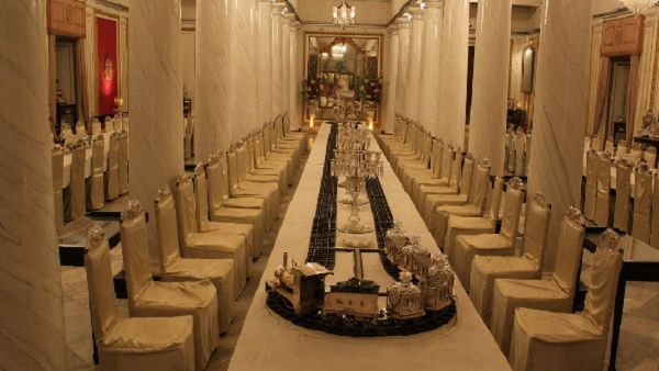 Jai Vilas Mahal:  4000 करोड़ के जयविलास पैलेस में दौड़ती है चांदी की ट्रेन, जानिए सिंधिया के महल की खास बातें
